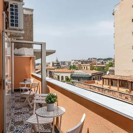 Гостьовий будинок - With Balcony Катанія