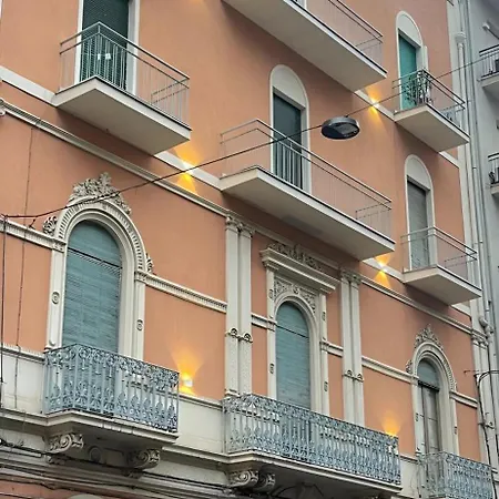 Гостьовий будинок - With Balcony
